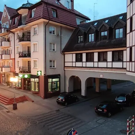 City Hall Bliss Suite - Premium Apartament Z Balkonem I Widokiem Na Ratusz Kołobrzeg Eksteriør bilde